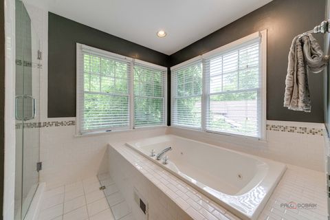 Tiny photo for 15393 W Oak Spring Road, Libertyville, IL 60048 (MLS # 12466333)