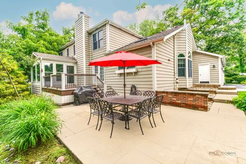 Tiny photo for 15393 W Oak Spring Road, Libertyville, IL 60048 (MLS # 12466333)