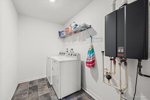 Tiny photo for 1522 Hollow Tree Lane, Pingree Grove, IL 60140 (MLS # 12594056)