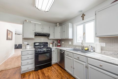 Tiny photo for 150 Old Darby Lane, Winthrop Harbor, IL 60096 (MLS # 12563878)