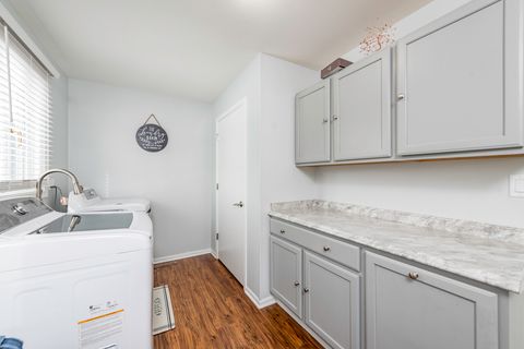 Tiny photo for 150 Old Darby Lane, Winthrop Harbor, IL 60096 (MLS # 12563878)