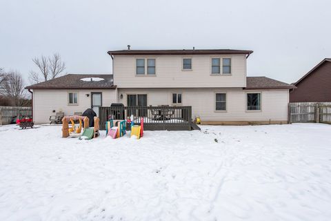 Tiny photo for 150 Old Darby Lane, Winthrop Harbor, IL 60096 (MLS # 12563878)