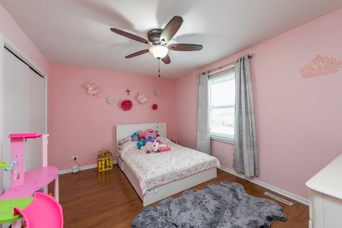 Tiny photo for 150 Old Darby Lane, Winthrop Harbor, IL 60096 (MLS # 12563878)