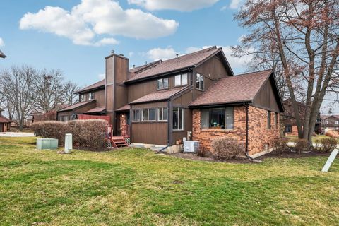 Tiny photo for 43 Creekside Circle, Elgin, IL 60123 (MLS # 12584369)