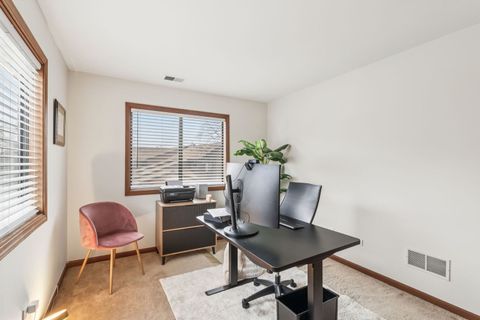 Tiny photo for 43 Creekside Circle, Elgin, IL 60123 (MLS # 12584369)