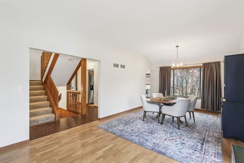 Tiny photo for 43 Creekside Circle, Elgin, IL 60123 (MLS # 12584369)