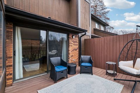 Tiny photo for 43 Creekside Circle, Elgin, IL 60123 (MLS # 12584369)