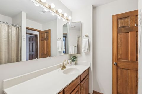 Tiny photo for 43 Creekside Circle, Elgin, IL 60123 (MLS # 12584369)