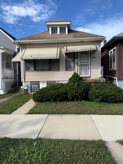 Photo of 6608 S Claremont Avenue, Chicago, IL 60636 (MLS # 12776159)
