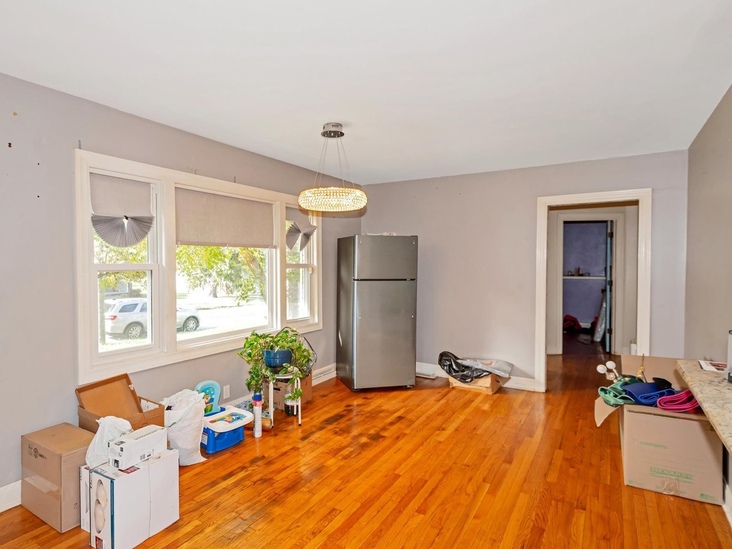 1459 Vincennes Street