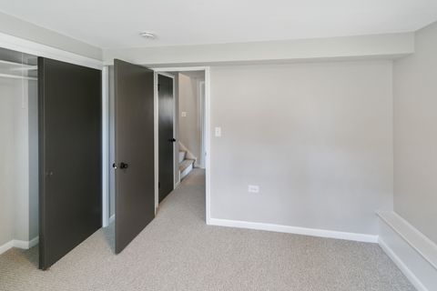 Tiny photo for 428 E 156th Place, South Holland, IL 60473 (MLS # 12542000)