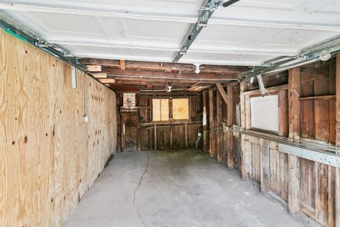 Tiny photo for 428 E 156th Place, South Holland, IL 60473 (MLS # 12542000)