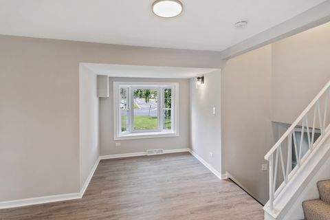 Tiny photo for 428 E 156th Place, South Holland, IL 60473 (MLS # 12542000)