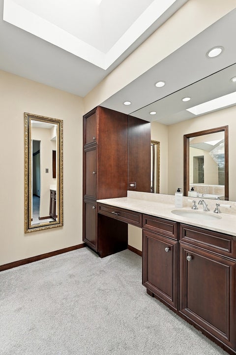Tiny photo for 7537 Ridgewood Lane, Burr Ridge, IL 60527 (MLS # 12471500)