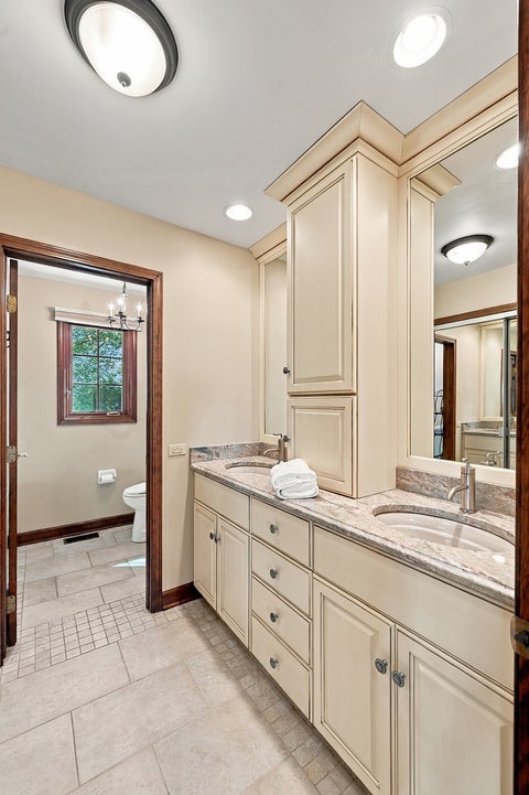 Tiny photo for 7537 Ridgewood Lane, Burr Ridge, IL 60527 (MLS # 12471500)