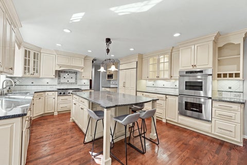 Tiny photo for 7537 Ridgewood Lane, Burr Ridge, IL 60527 (MLS # 12471500)