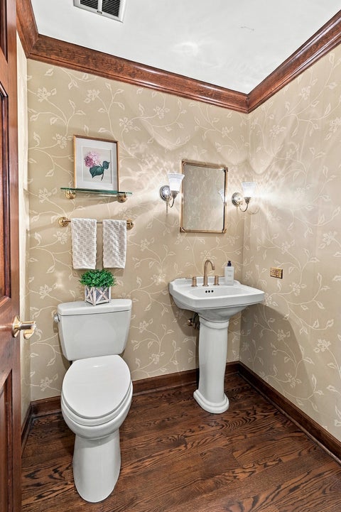 Tiny photo for 7537 Ridgewood Lane, Burr Ridge, IL 60527 (MLS # 12471500)