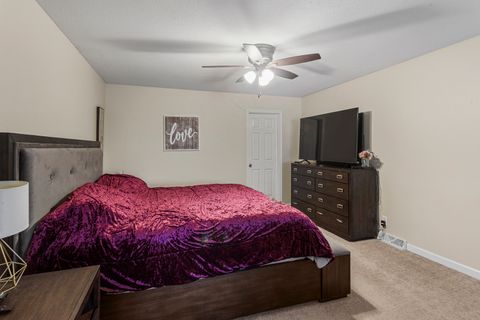 Tiny photo for 36 Allen Bend Drive, Decatur, IL 62521 (MLS # 12570703)