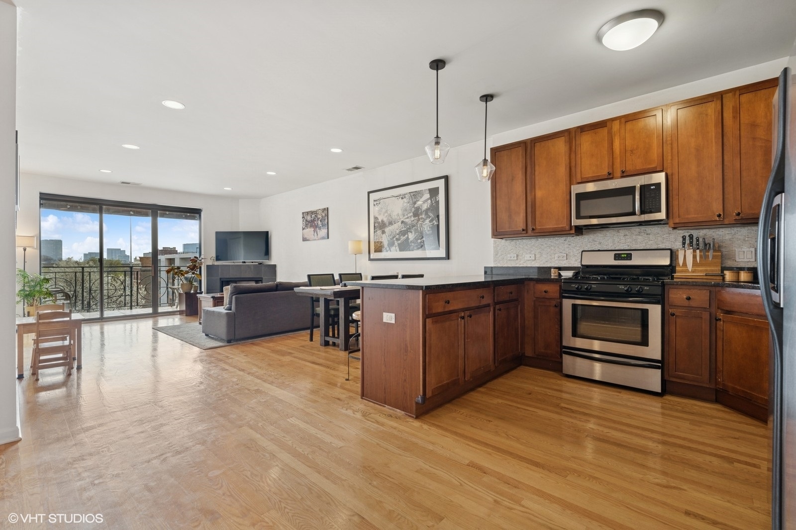 1618 S Halsted Street 4D