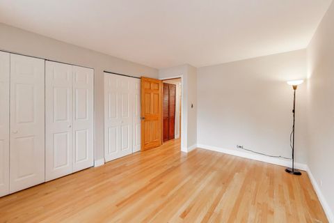 Tiny photo for 9420 Bay Colony Drive #2E, Des Plaines, IL 60016 (MLS # 12596621)