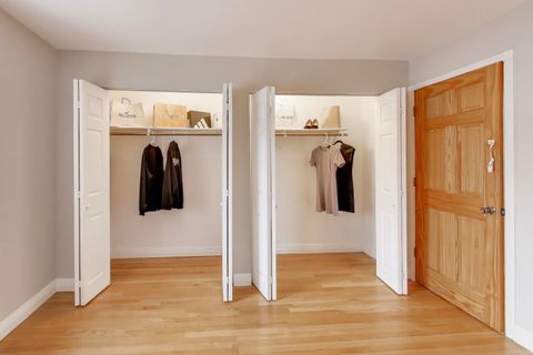 Tiny photo for 9420 Bay Colony Drive #2E, Des Plaines, IL 60016 (MLS # 12596621)