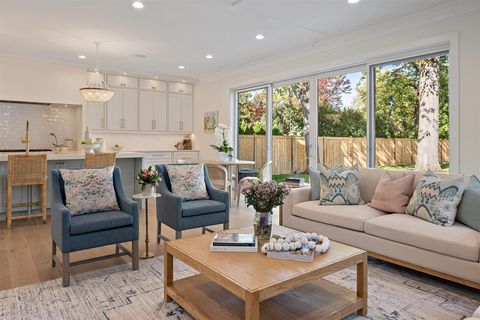 Tiny photo for 889 Cherry Street, Winnetka, IL 60093 (MLS # 12505224)