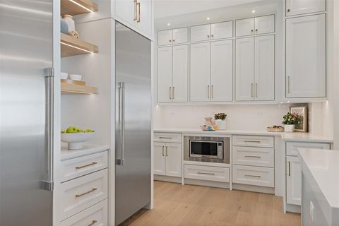 Tiny photo for 889 Cherry Street, Winnetka, IL 60093 (MLS # 12505224)