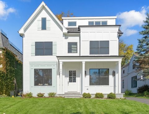 889 Cherry Street Winnetka IL 60093