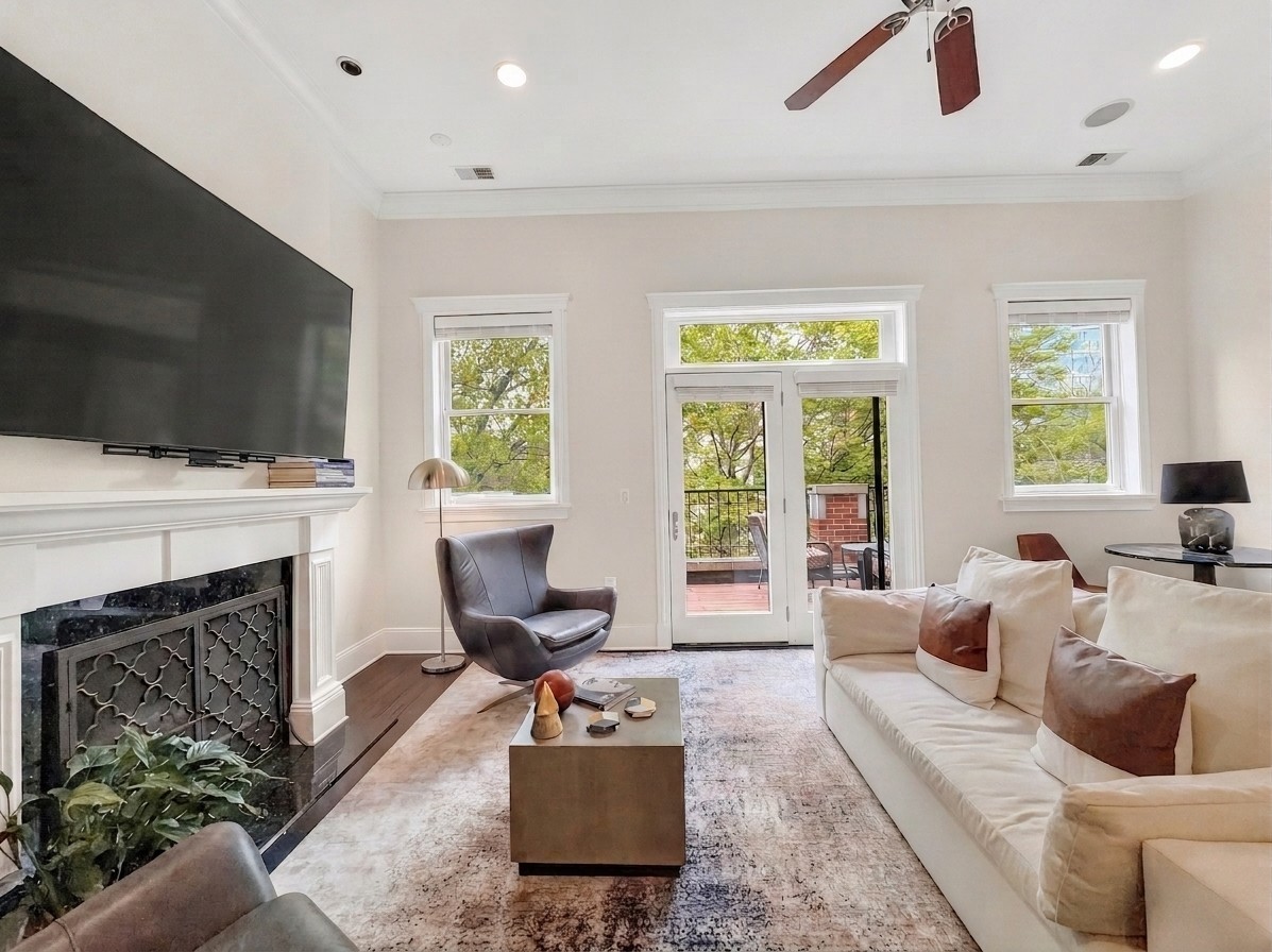839 W Bradley Place 3
