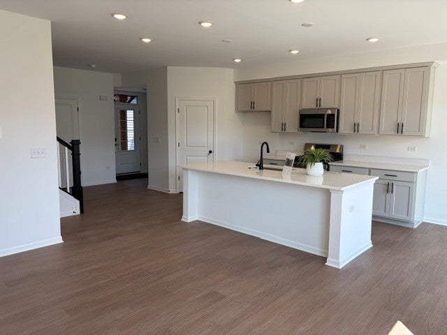 25511 W Emory Lane