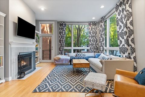 Tiny photo for 2312 W Wolfram Street, Chicago, IL 60618 (MLS # 12520489)