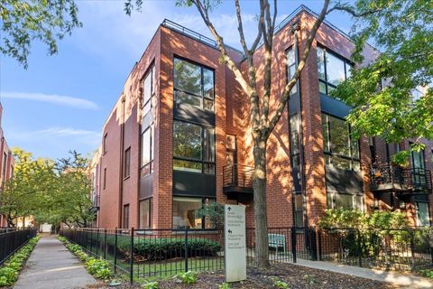 Tiny photo for 2312 W Wolfram Street, Chicago, IL 60618 (MLS # 12520489)