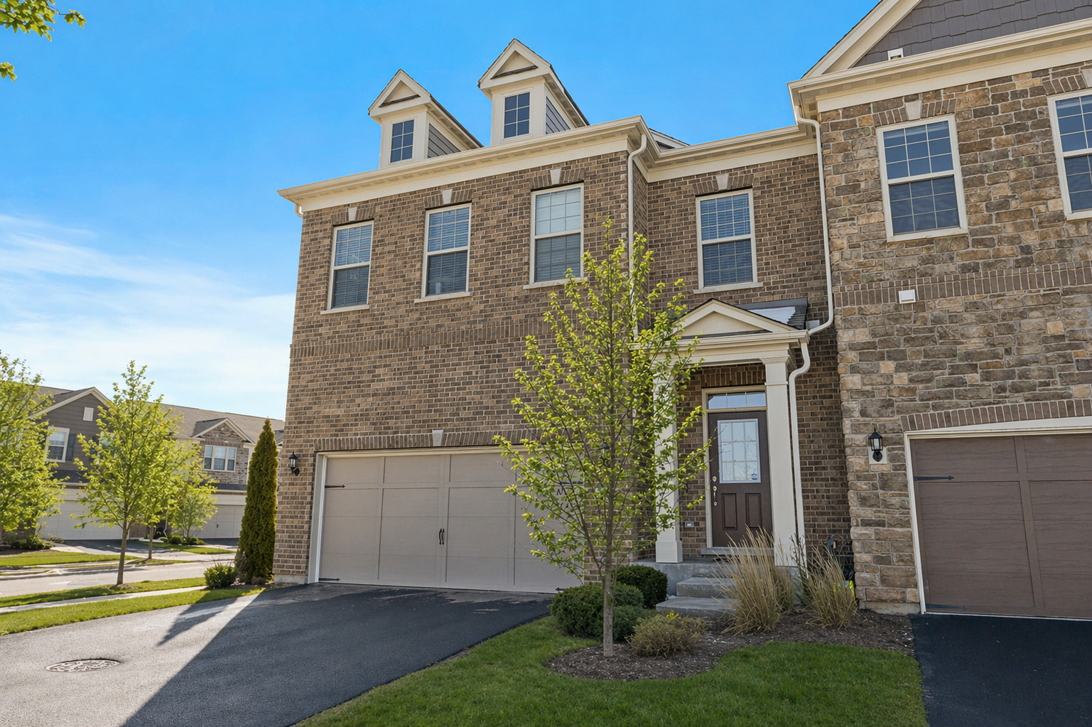 402 Highcroft Way