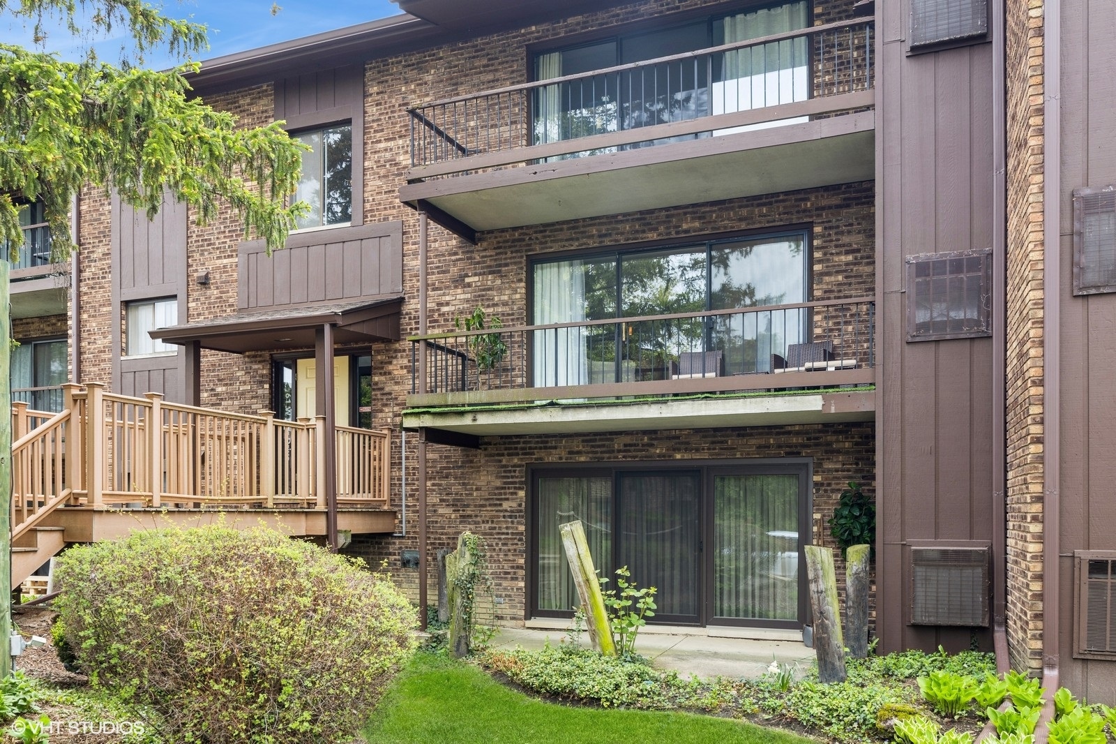 61 Pier Drive 202
