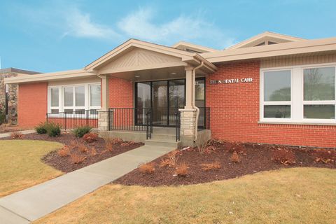 325 W Prospect Avenue 5 Mount Prospect IL 60056