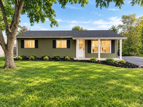 Photo of 197 Hadleigh Road, Bolingbrook, IL 60440 (MLS # 12776377)