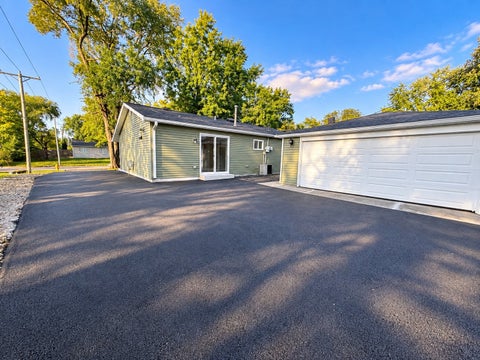 Tiny photo for 197 Hadleigh Road, Bolingbrook, IL 60440 (MLS # 12776377)