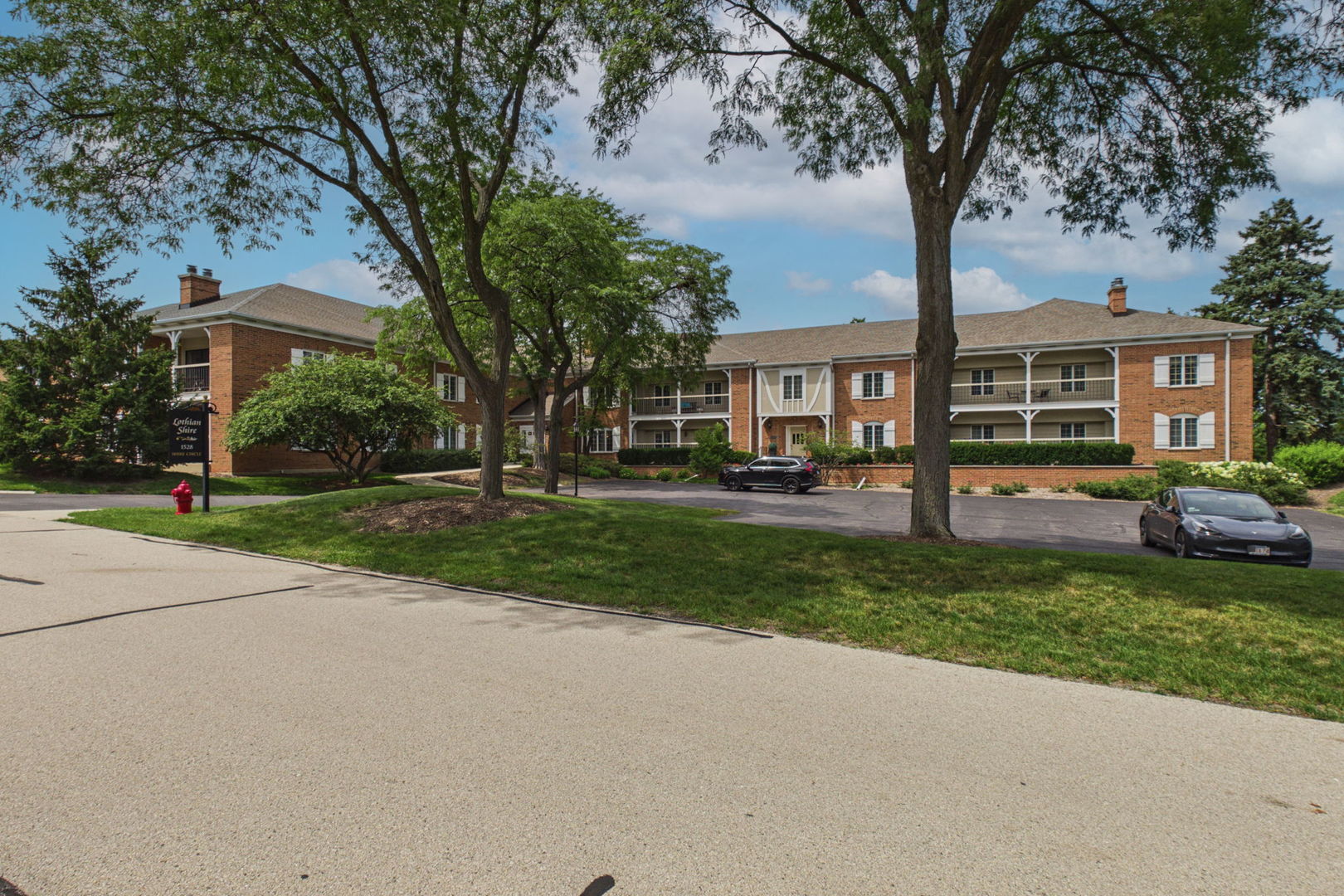 1528 Shire Circle 1A
