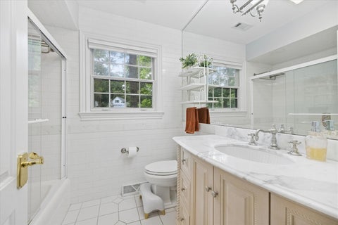 Tiny photo for 1330 Maple Avenue, Downers Grove, IL 60515 (MLS # 12777561)