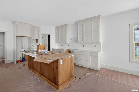 Tiny photo for 7091 SPRING CREEK Drive, Bettendorf, IA 52722 (MLS # QC4265033)