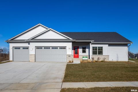 Tiny photo for 7091 SPRING CREEK Drive, Bettendorf, IA 52722 (MLS # QC4265033)