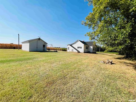 Tiny photo for 1810 S Highway 142 Highway, Eldorado, IL 62930 (MLS # EB459838)
