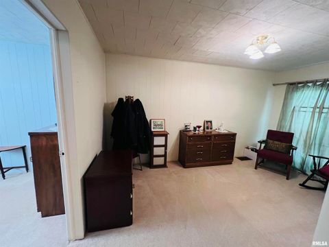 Tiny photo for 1810 S Highway 142 Highway, Eldorado, IL 62930 (MLS # EB459838)