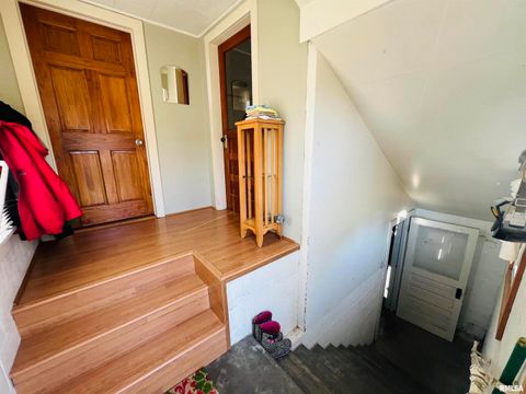 Tiny photo for 1810 S Highway 142 Highway, Eldorado, IL 62930 (MLS # EB459838)