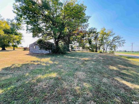 Tiny photo for 1810 S Highway 142 Highway, Eldorado, IL 62930 (MLS # EB459838)