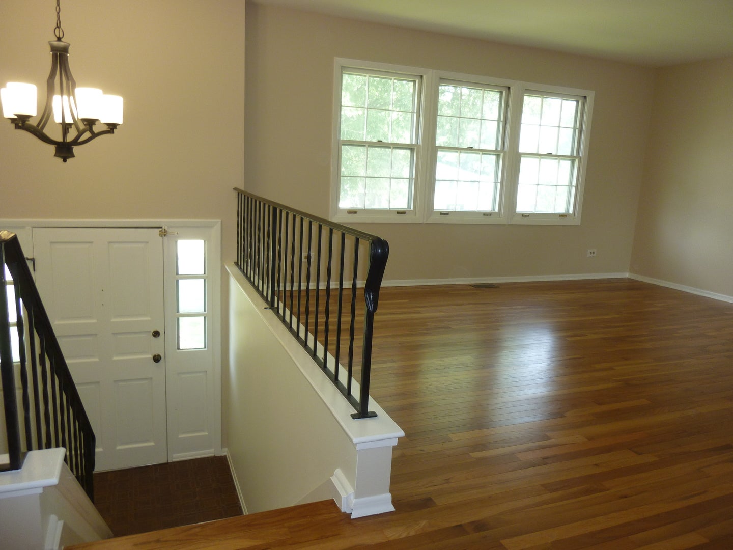 21W651 Glen Valley Drive