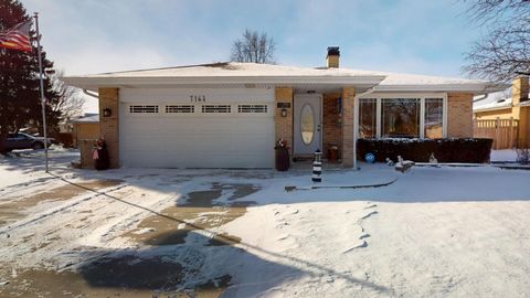 Photo of Downers Grove, IL 60516 (MLS # 12546323)