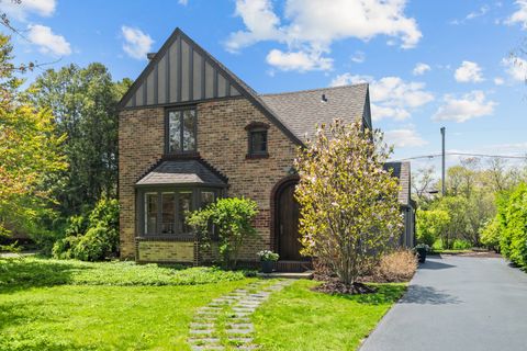154 Glenwood Avenue Winnetka IL 60093
