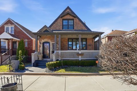 Photo of 6640 S Kedvale Avenue, Chicago, IL 60629 (MLS # 12588961)