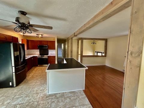 Tiny photo for 1014 Laesch Avenue, Bloomington, IL 61704 (MLS # 12454206)